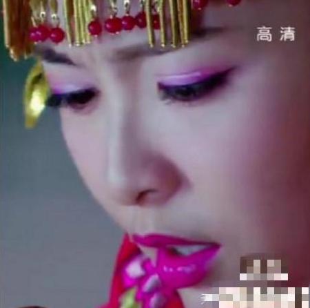 女明星都用双眼皮贴,为什么女明星用双眼皮贴