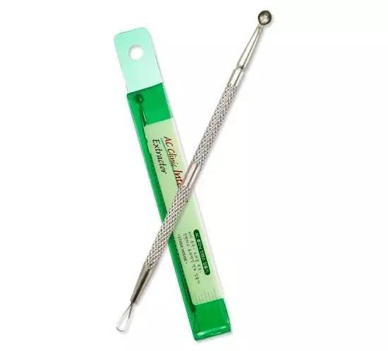 黑头一挤就缩回去,黑头挤了两三次会变大嘛