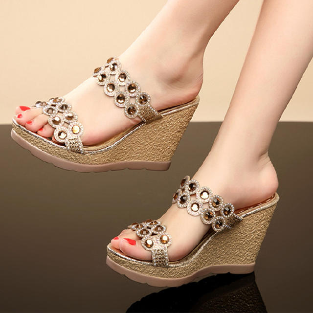 夏季清凉凉拖,夏日居家凉拖清凉舒爽