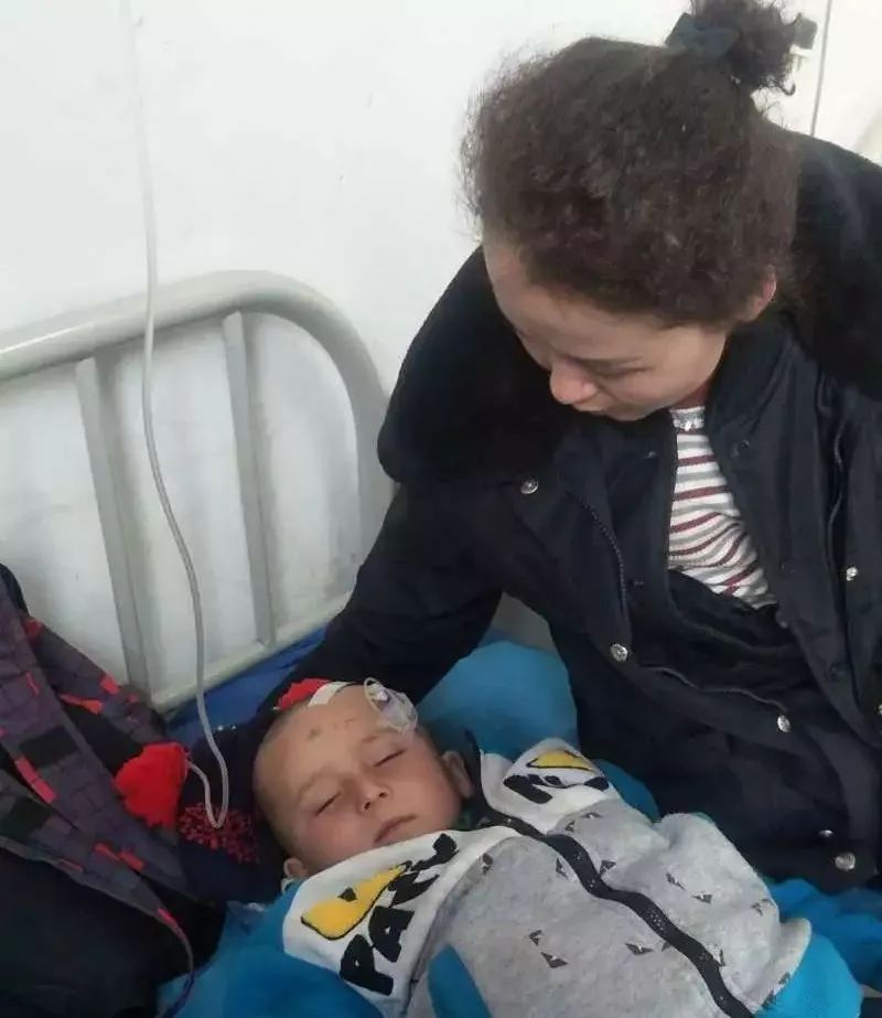 好样的！这群“救死扶伤”的和田警察