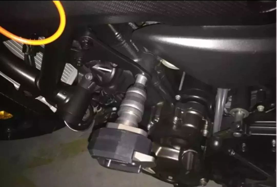 摩托车防摔装备都有什么,爱车磕碰了好心痛