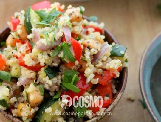 一个星期吃沙拉能瘦多少,别以为吃点沙拉就能瘦