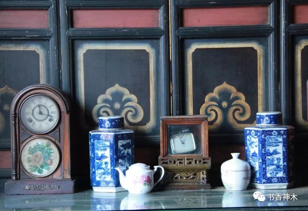 神木女人逛街,神木艺术品女孩子