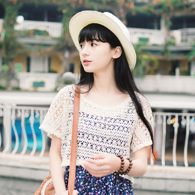 不想烂大街？一件镂空让你与她美的不一样