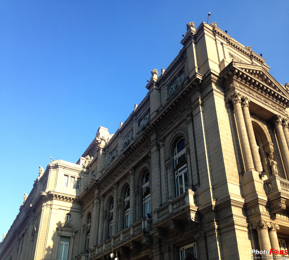 饱含万国建筑之城释放热烈的拉美文化