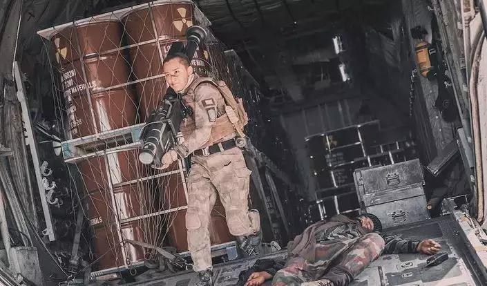 比战狼二还火真实大片,比吴京战狼2精彩的电影