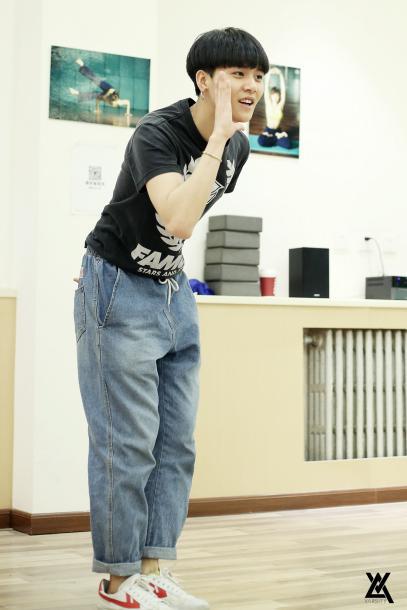 唱歌舞蹈rap,唱歌跳舞rap打篮球音乐