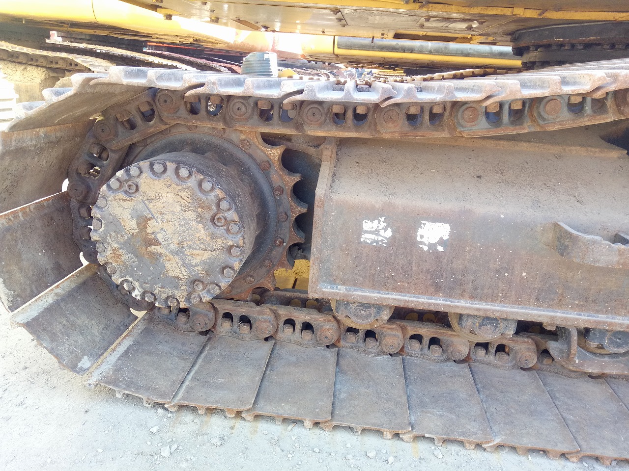 二手20万左右的小松210挖掘机,小松pc210-8和pc200-8区别