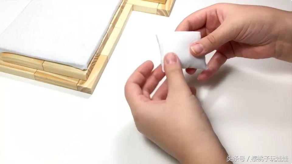 手工diy给芭比娃娃做床,手工芭比娃娃的床怎么做