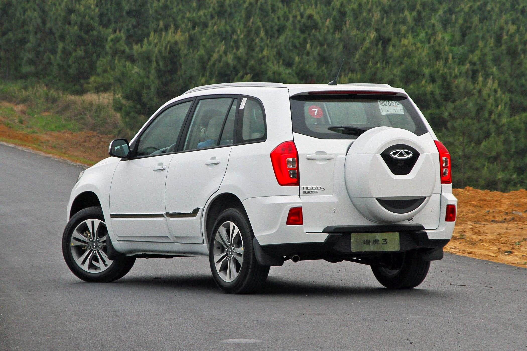 中国汽车suv发展,试驾奇瑞瑞虎3全球百万款