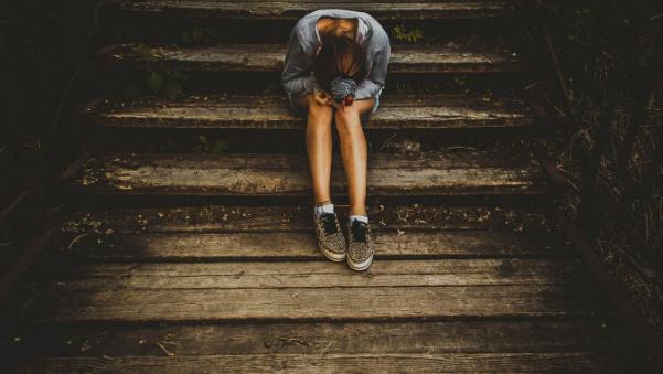 让闺蜜给我从国外带只口红，最后给我带只假的，快退我15块5毛