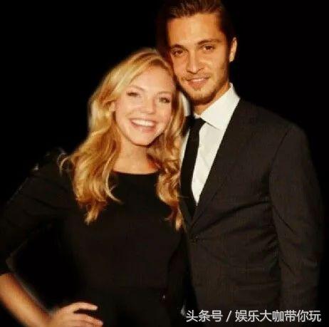 看完《五十度飞》,我还活着……