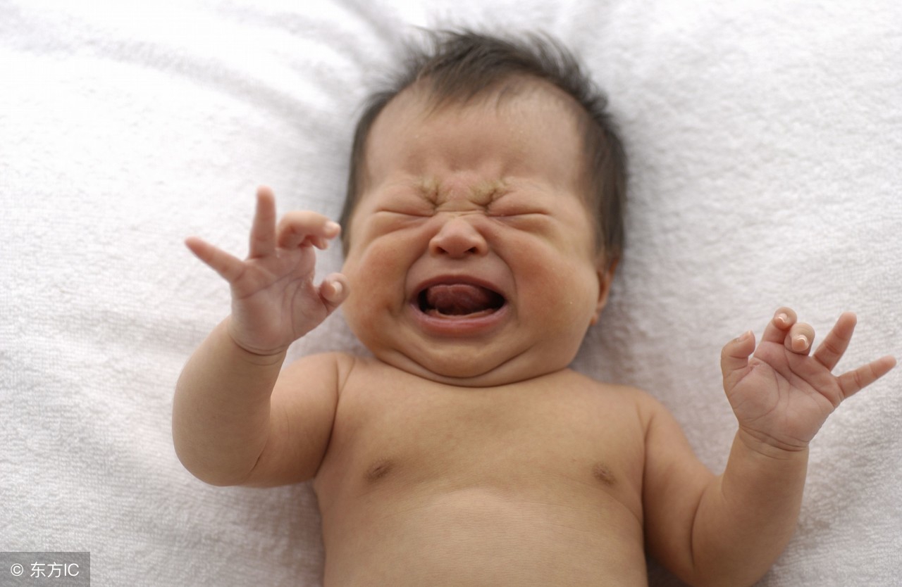 2个月宝宝白天一直睡觉怎么回事,2个月宝宝白天睡觉总醒怎么回事