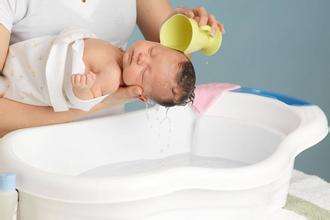 宝宝不喜欢洗脸洗头怎么办,2岁宝宝不喜欢洗头有什么妙招