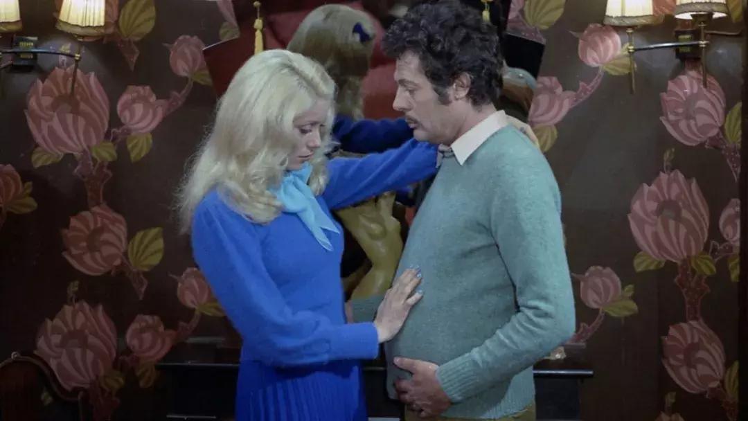 男人怀孕？？在电影里从来不新鲜丨特冷门