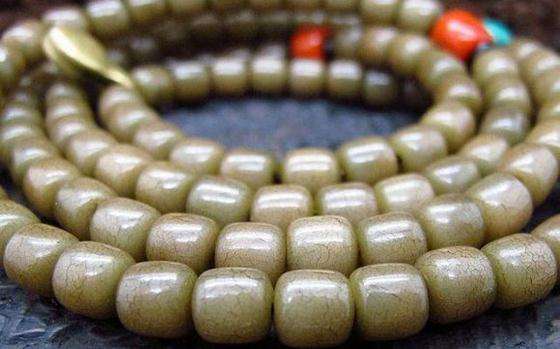 什么属相适合戴什么手链,什么属相配什么手串