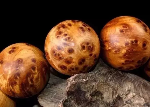 什么属相适合戴什么手链,什么属相配什么手串