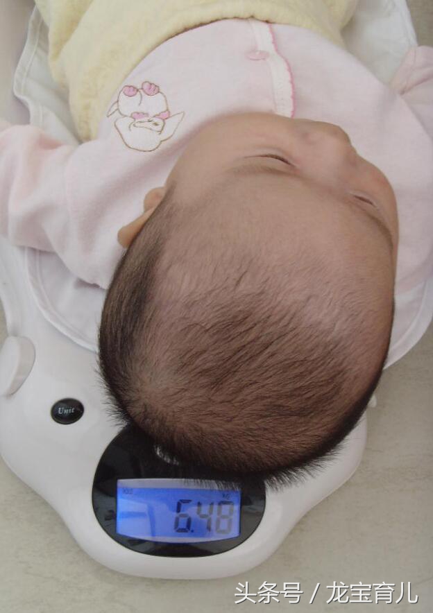 宝宝出生后第一周体重增长标准,宝宝出生第一个星期体重下降多少
