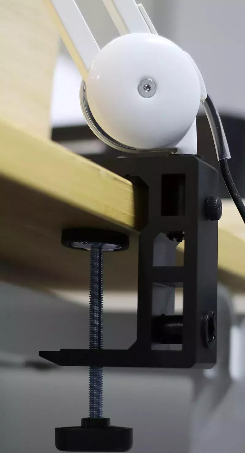 爱德华医生护眼台灯使用角度,爱德华医生护眼台灯新款