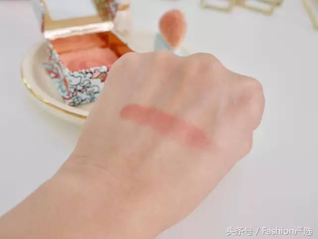 十大公认好用便宜的腮红推荐女,化妆十大类