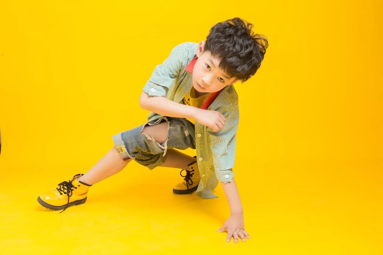 刘卓赟（除夕）——狂舞在人生的舞台，带来无限的震撼和惊喜