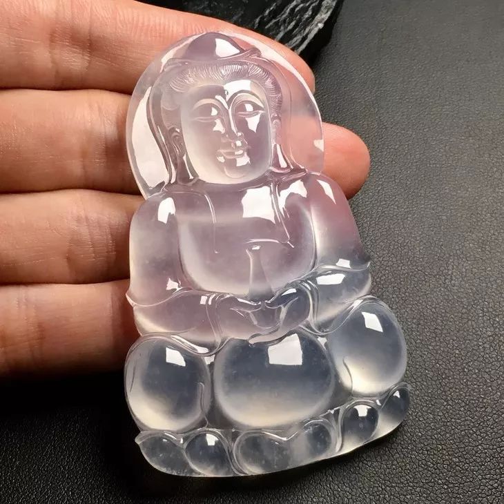 为什么玉雕的观音都是闭眼睛的,如何看玉观音和玉佛的好坏