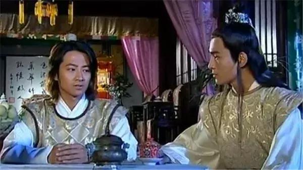 雪花女神龙演员对比,雪花女神龙董璇多大