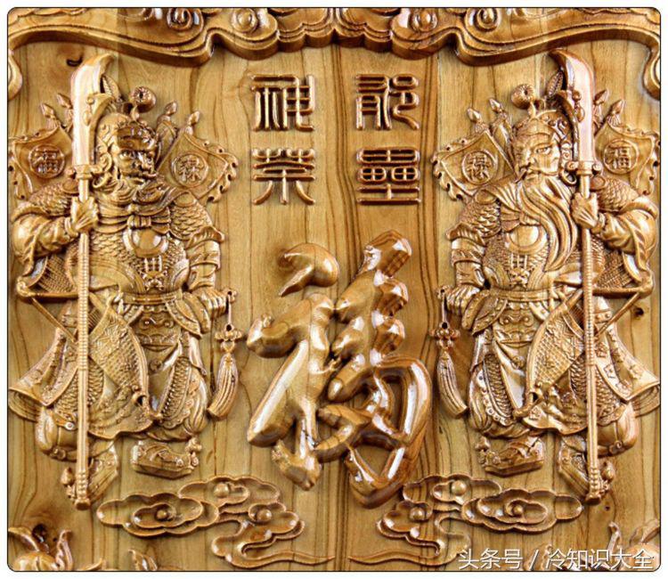 春节贴对联习俗的由来,春节挂灯笼的习俗由来