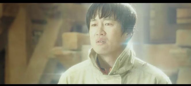 这部几乎把韩国人都赶到影院的巨片，我一手五颗星一手一颗星