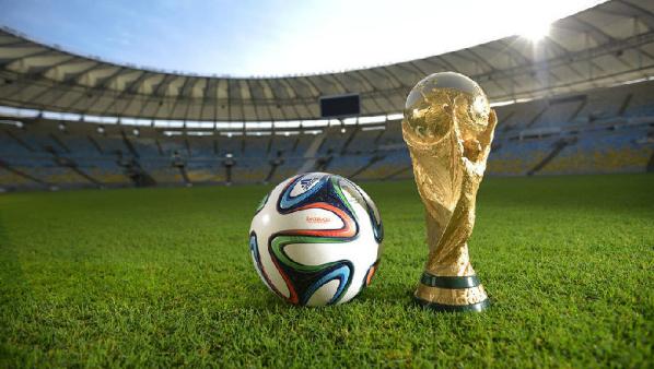 第一届大力神杯冠军,世界足球杯的冠军奖杯