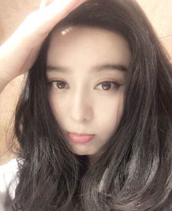 范冰冰用的护肤品公开,范冰冰接受专访回应黑粉抨击