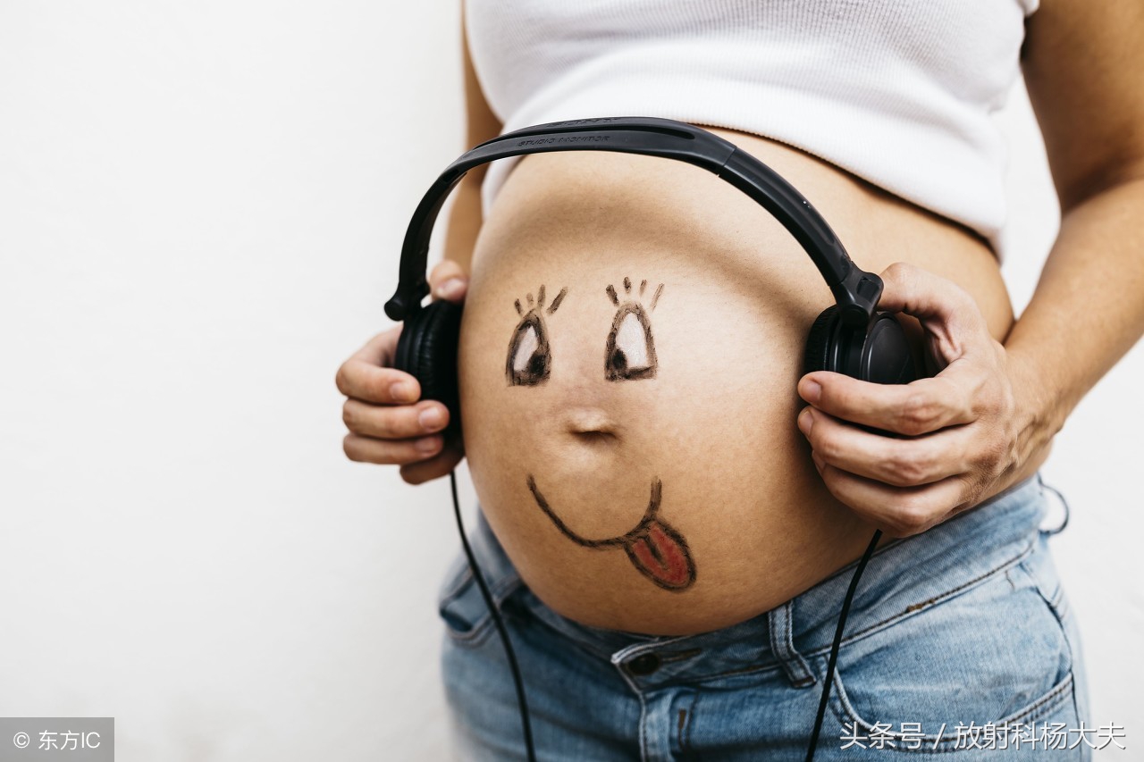 宝宝没有眼睑畸形,孩子没有其他症状只是翻白眼