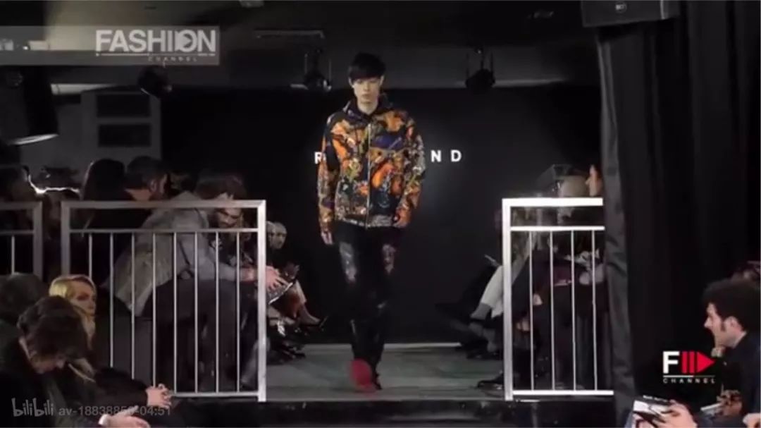 坤音四子歌曲偶像练习生,偶像练习生坤音四子互背