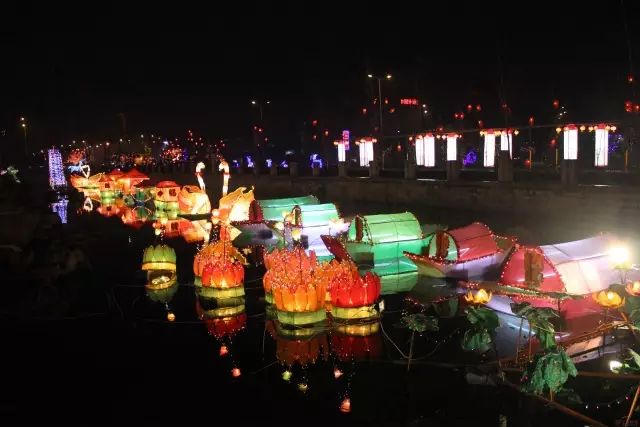 元宵节除了吃元宵还吃什么呢,元宵节要玩些什么