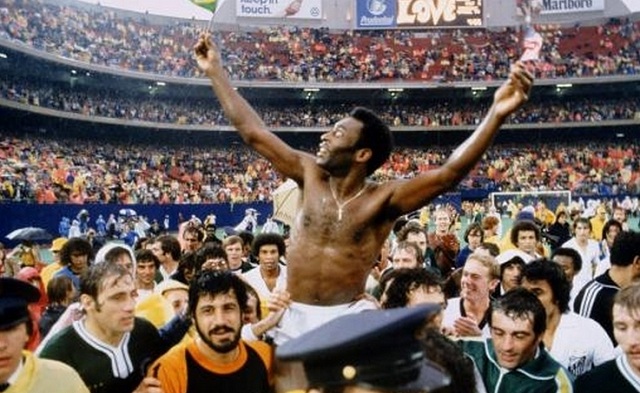 贝利带领巴西拿过多少个世界杯,巴西贝利和罗纳尔多