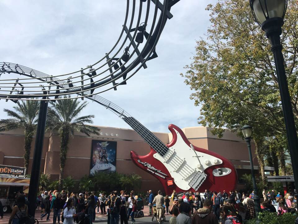 春天没能一起放风筝夏天一起看海,春天去不去旅游