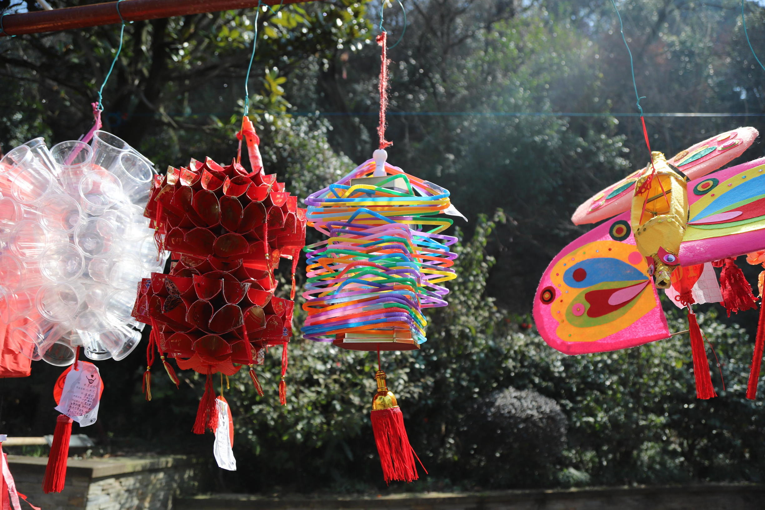 废物利用元宵节花灯手工制作,废物利用元宵花灯手工制作