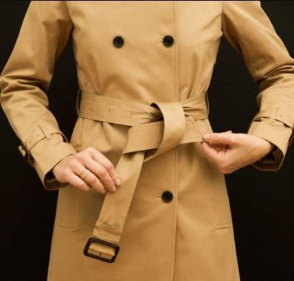 系风衣腰带单蝴蝶结的方法慢动作,巴宝莉男士风衣腰带背后正规系法