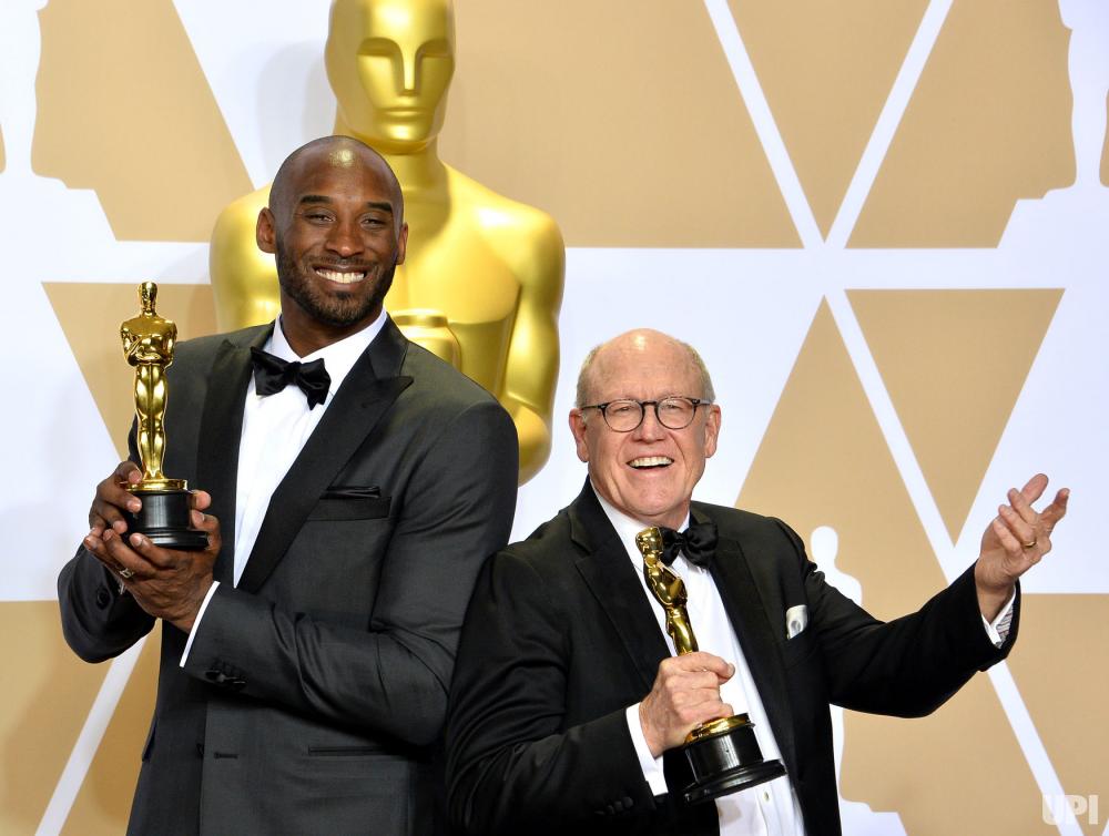 篮球传奇科比短片获奥斯卡奖,很少人知道科比在高中就开始玩说唱