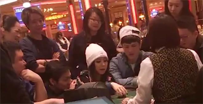 音乐早茶:邓紫棋赌牌,陈奕迅王菲KTV飙歌,小猪佩奇再出新梗!