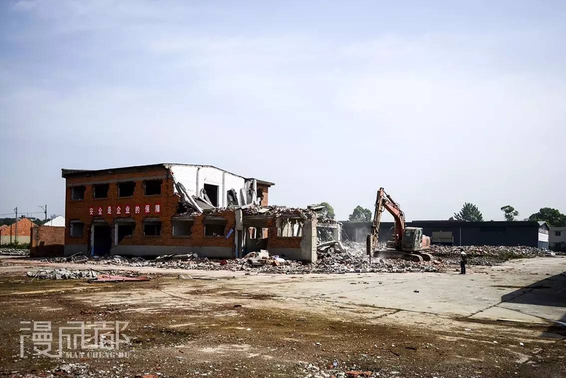 它们承载好多成都人的记忆,让我们一起来保护这些老工业建筑吧!