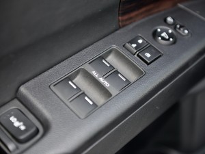 最新款艾力绅豪华版功能介绍,2016款艾力绅豪华版功能