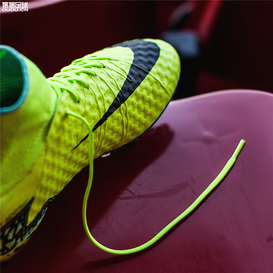 耐克phantomvenomelite足球鞋,nike足球鞋有哪几个系列2023