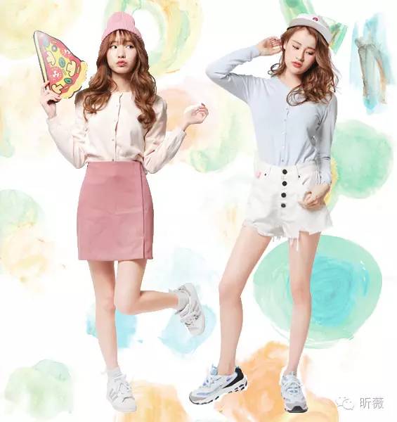 闺蜜出街的吸睛法则——我就喜欢和你像双胞胎一样！