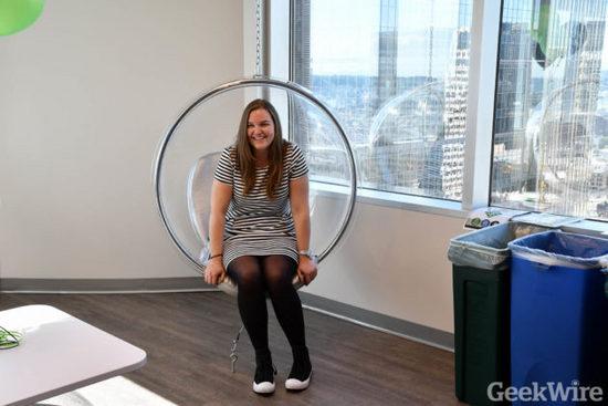 海滨景观，绿色环境，桌式足球机，带你探秘团购鼻祖Groupon全新的西雅图谷办公室