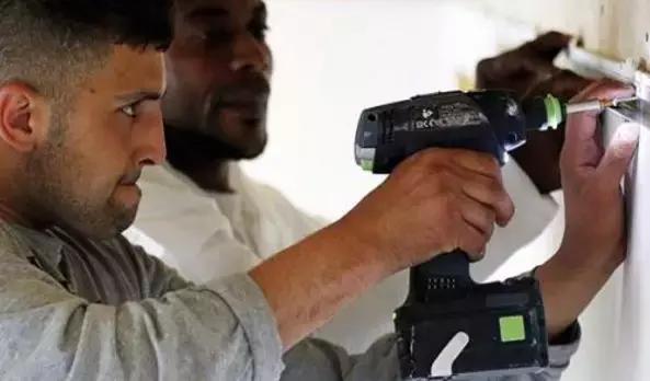 没钱没技术移民美国,没钱没特长做点什么