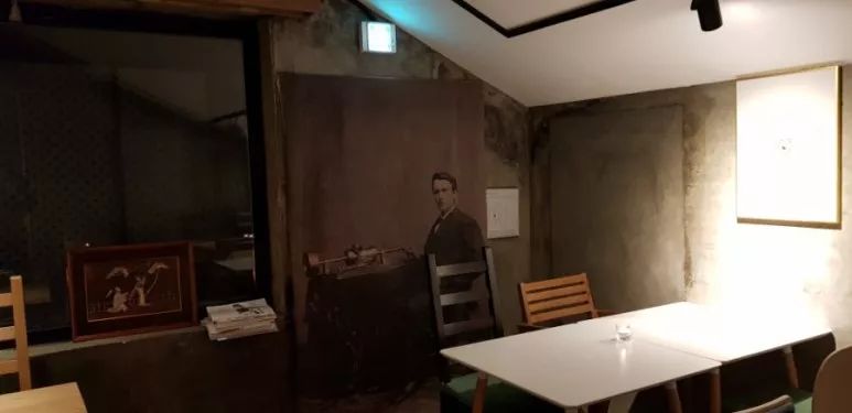 就连文艺女青年也找不到的史诗级咖啡店，因为它们真的藏在角落里