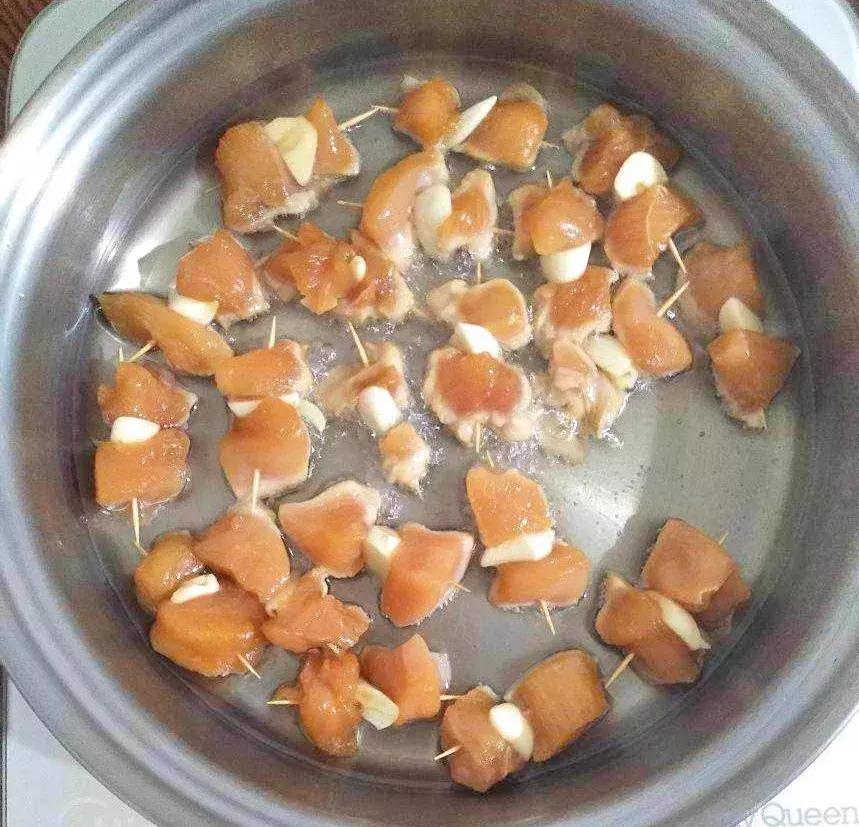 沉迷撸串不能自拔？有了皇后锅自己在家也能做