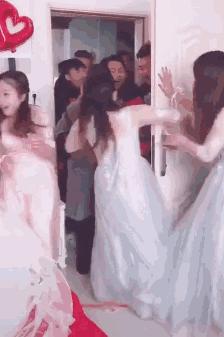 接亲游戏到底哪些最好玩,没有道具的接亲游戏