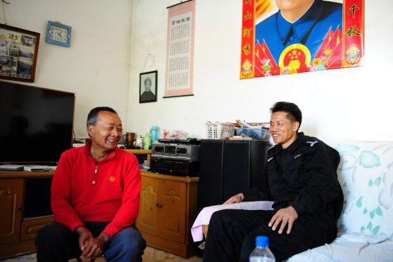 做一名缉毒警察,缉毒警察上班的第一天